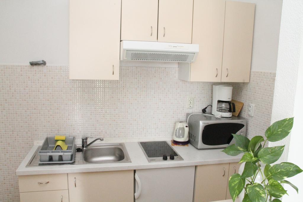 Milic Apartments Макарска Номер фото